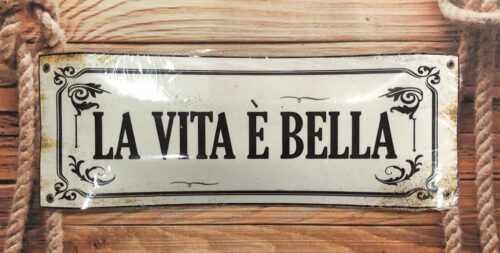 LA VITA È BELLA