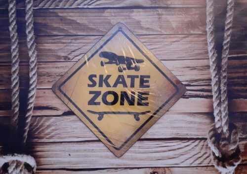 SKATE ZONE