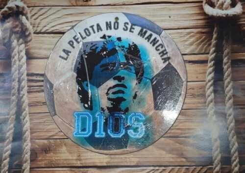 DIEGO MARADONA - LA PELOTA NO SE MANCHA III