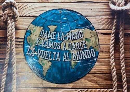 DAME LA MANO Y VAMOS A DARLE LA VUELTA AL MUNDO