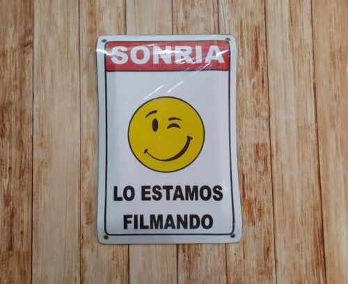 SONRIA LO ESTAMOS FILMANDO