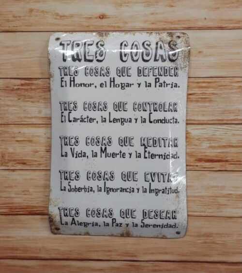 TRES COSAS...
