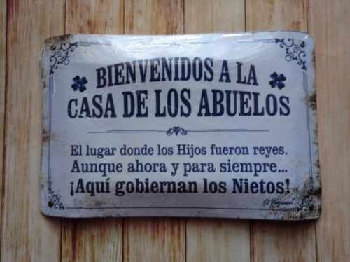 BIENVENIDOS A LA CASA DE LOS ABUELOS