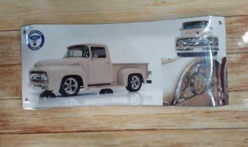 FORD CAMIONETA CREMA
