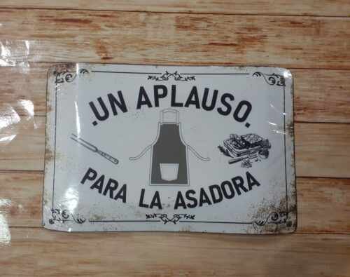 UN APLAUSO PARA LA ASADORA DELANTAL