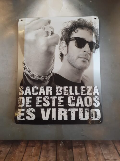 SACAR BELLEZA DE ESTE CAOS.....