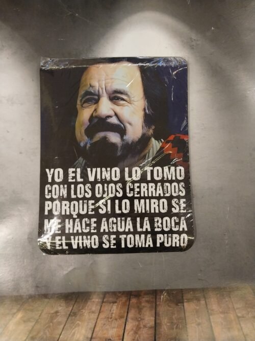 YO EL VINO LO TOMO CON LOS OJOS CERRADOS.....