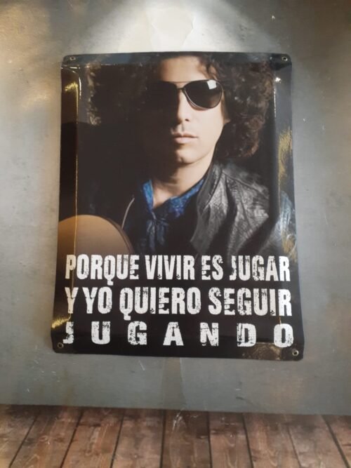 PORQUE VIVIR ES JUGAR Y YO QUIERO.....