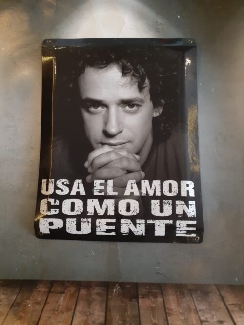 USA EL AMOR COMO UN PUENTE