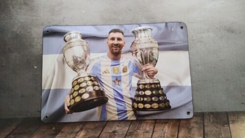 MESSI DOS COPAS